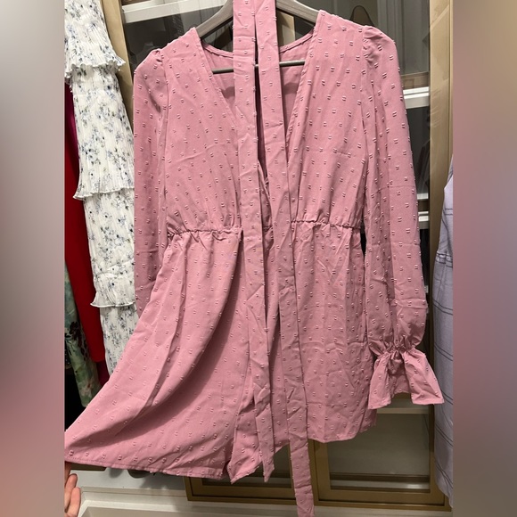 Romper never worn - Picture 2 of 3